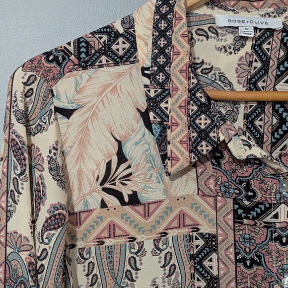 Patterned Women's Top - Picture 4 of 10